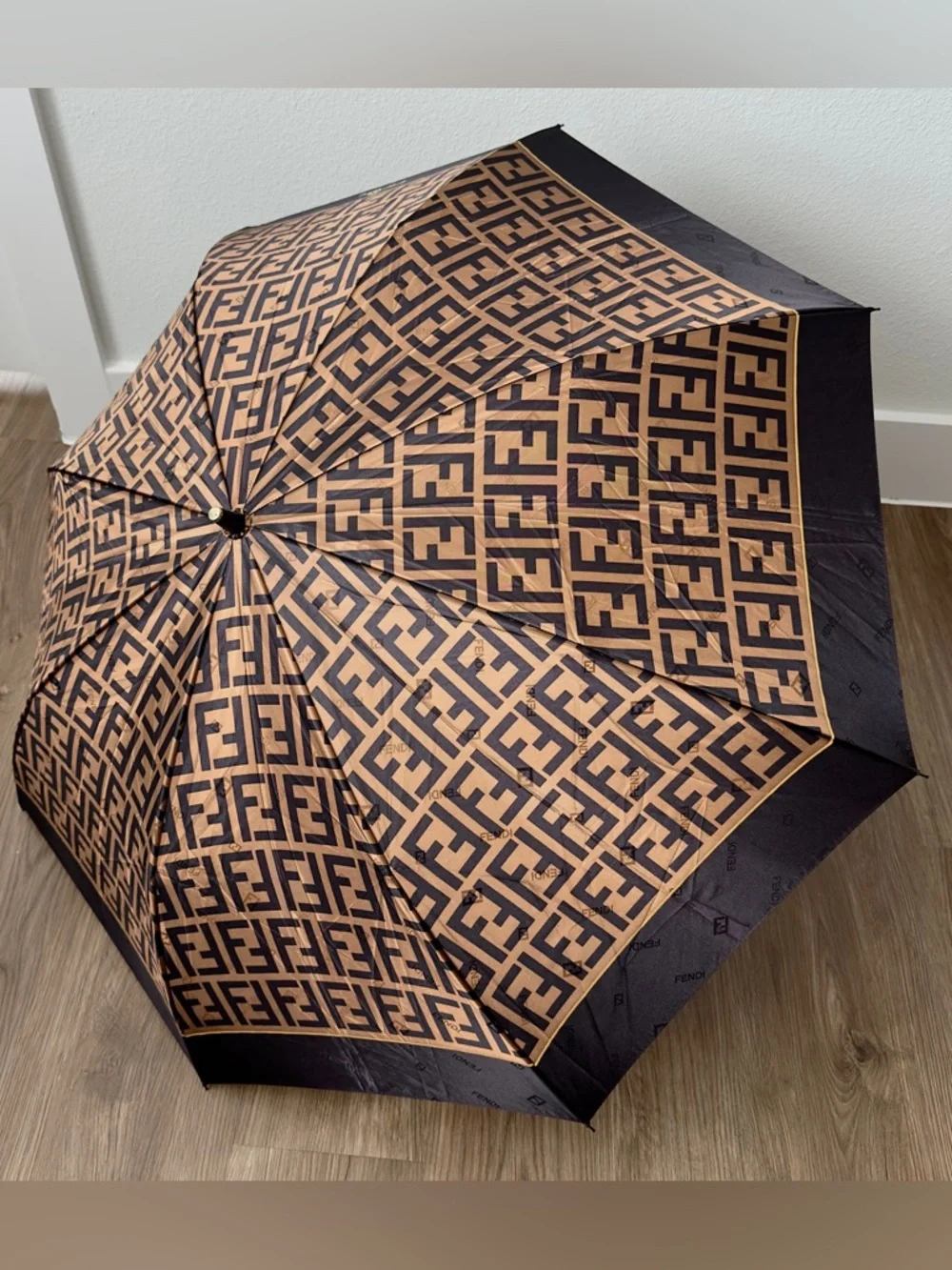 ✨Authentic FENDI Vintage FF Zucca Monogram Nylon Compact Umbrella Brown - Picture 8 of 15